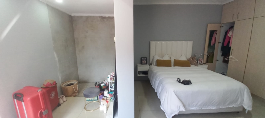 4 Bedroom Property for Sale in Wetton Western Cape